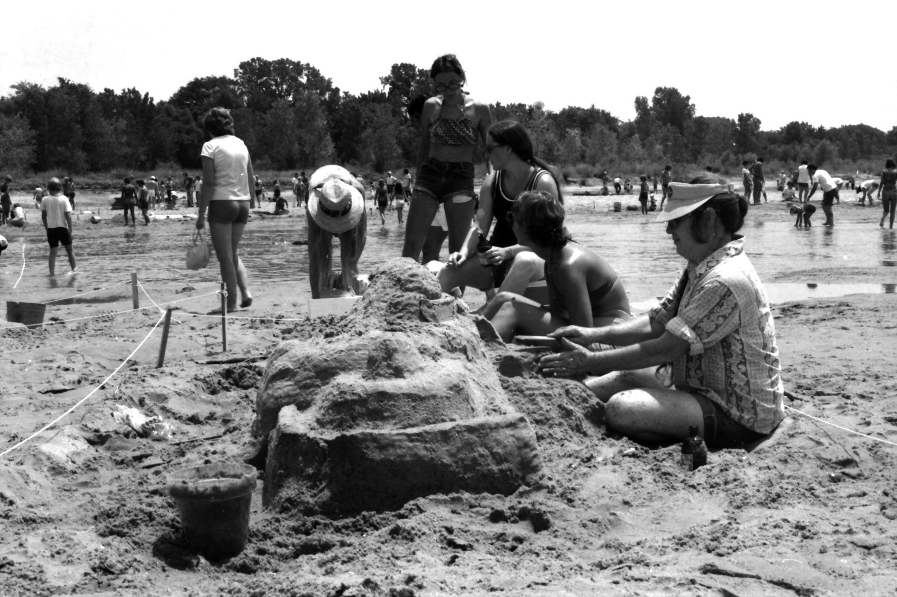 1977